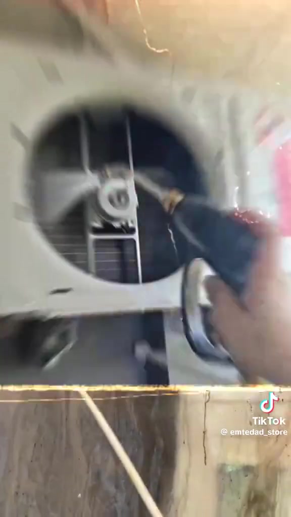 السلام عليكم صيانة عامة سبالت وسيارات🚙🛠️❄️
شحن غاز سبالت ❄️🧊
تنصيب🛠️غسل وتنظيف🚿
شحن غاز  جميع سيارات معالج ليك فريز ❄️🚙👨‍🔧
ضمان العمل واسعار مناسبة
العنوان كركوك📍
☎️*********** واتس

