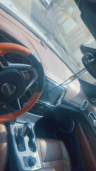 جيب سومت 2021 خليجي
محرك 6سلندر
المواصفات:- 
- رادار امامي وجانبي وخلفي توقف ذاتي عند الرجوع للخلف
- بانوراما
- بصمة تشغيل واربع بواب بصمة
- تشغيل عن بعد 
- جكات
- داخل مشمشي
- كشنات خزن
- كشنات كهرباء وجلد الامامية تدفئه وتبريد
- كشنات الخلفيه جلد و تدفئة
- ستيرن كهربائي
- جنطة كهرباء
- لايت زينون عالي ناصي 
- دفع رباعي
- دشبول جلد ستيرن جلد
- شاشة كبيرة مع نفكيشن GPS
- بقية المواصفات المعروفة مال سومت سيارة جديدة فقط رصعة بجنطة 
- السيارة مرقمة بغداد
مكان سيارة بغداد
- تفاصيل الاتصال 
***********
