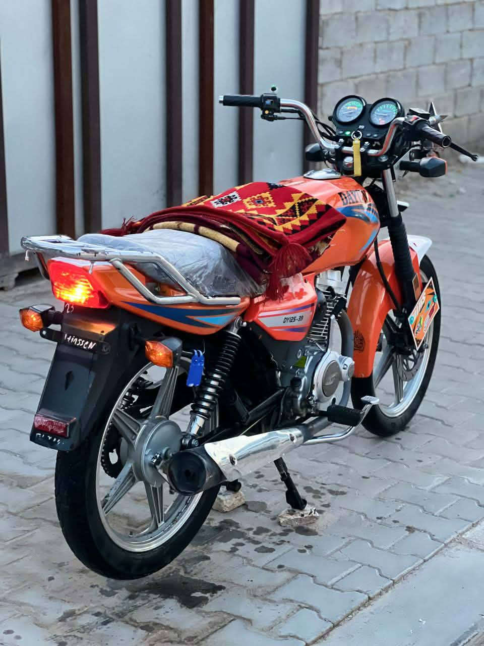 السلام عليكم دايون عظم موديل 23اوراق اصولي الدراجة مكفولة كفالة عامة السعر 1200وبية مجال مكاني حلة شارع. 80 *********** 😕
