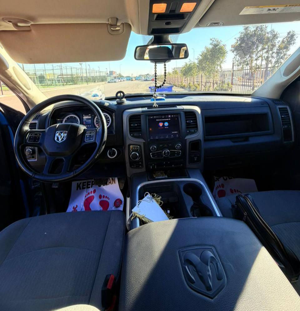 دۆج ڕام 2023 کلاسیک 
دەرگا گەورە بۆدی کورت 
مەکینە 6 بستۆن 3.6 
چاملغی سەکن گۆڕاوە بە بیلاد 
54 هەزار کم ڕۆشتووە 
دەبڵ اکسل بێ ئێرباگ 
سەنەوی ژینگەی نوێیە 

سعر : لە کۆمێنت داوای بکە ڕاستەوخۆ بۆت دێت 🤖 

گێر و مەکینەی بەشەرت 
هیچ کێشەیەکی تێدا نییە 

ژمارەی خاوەنەکەی 
***********
