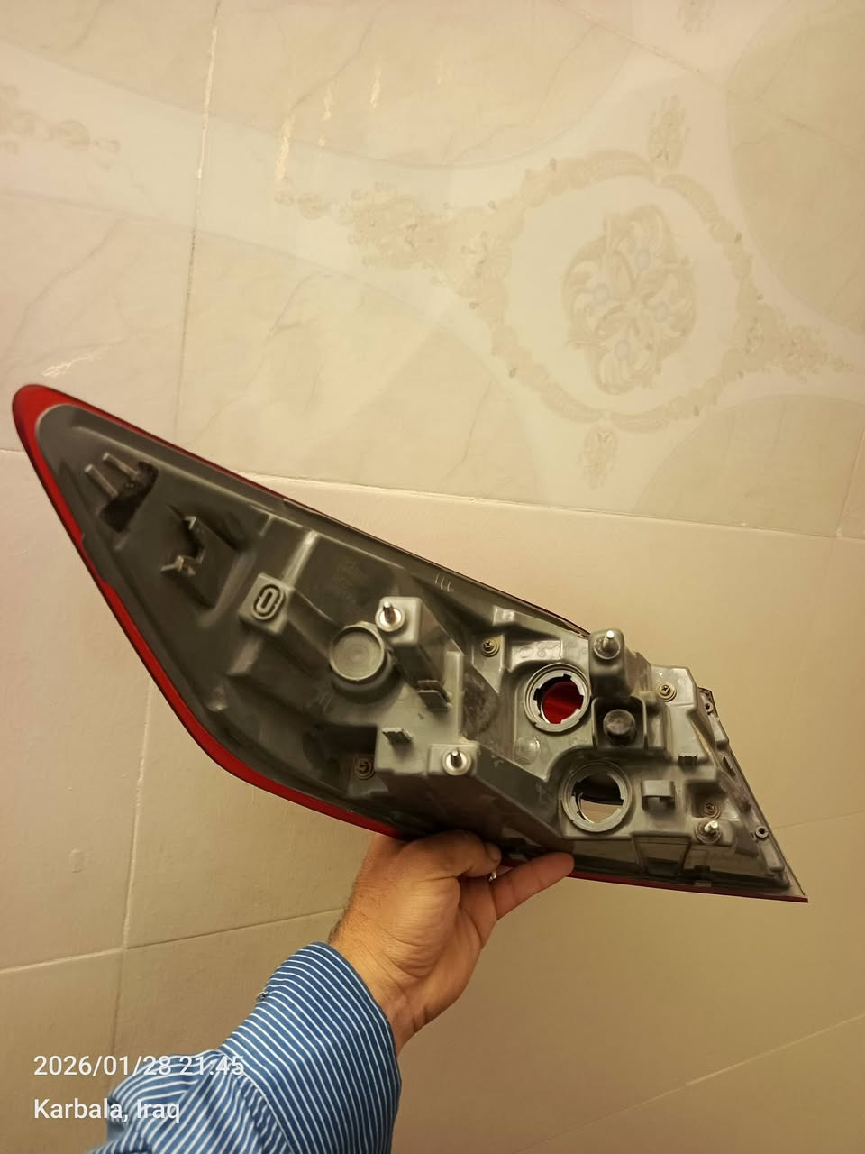 بك لايت جهة اليمنه بي فطر موضح بالصورة
النترا 18

السعر 75
 
***********

كربلاء
