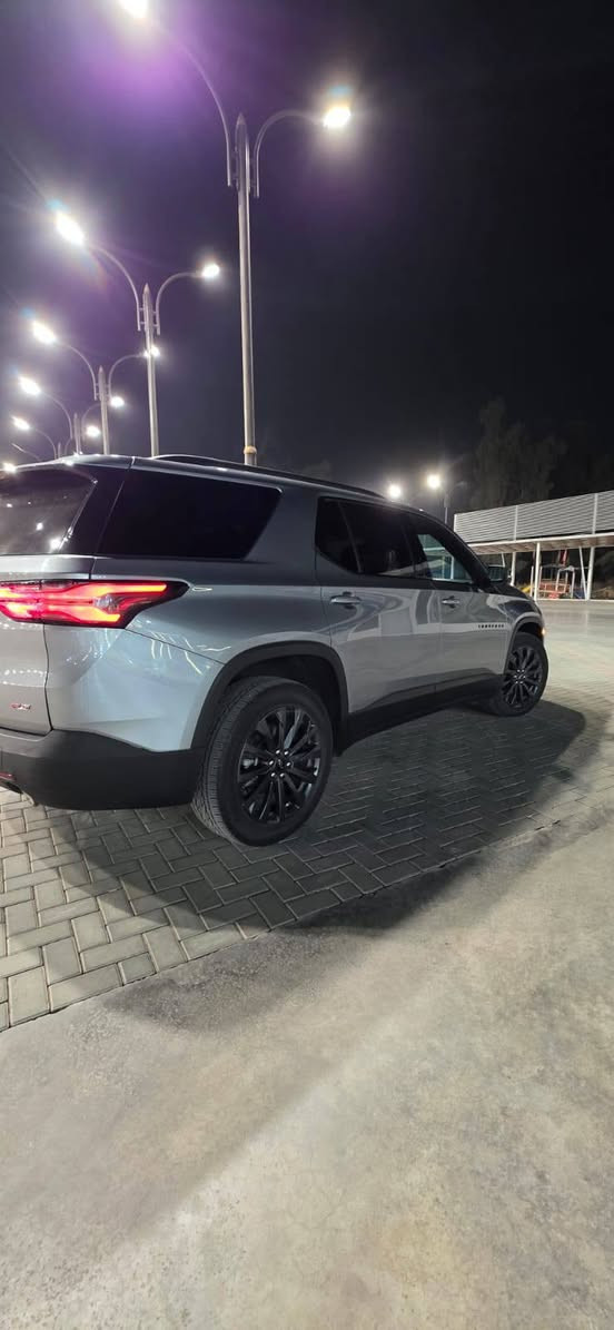 2023 CHEVROLET TRAVERSE AWD RS
شوفرليت ترافرس 2023 فئه RS اعلى المواصفات للاخير 
 
  محرك 6 سلندر 3600
3-  كير اوتماتيك ب 9 سرعات 
5- نظام الاربعة كاميرات  360 درجة 
6- كاميرا خلفية اضافية 180 درجة 
7-بصمات عدد 6  تشغيل وابواب و جنطة 
8- قبق جنطة كهربائي شفط 
9- لايتات زينون عالي ناصي مع حاجب LED 
10- كشافات د عامية وحساسات خلفيه
11- رادار امامي 
12- رادار خلفي  
13- مانع للتصادم مع التنبيه الداخلي
14- حساسات الاجتياز الجانبية نقاط عمياء
15-  دبل صالنصة خلفية 
16- غرفة السيارة جلد اسود قيطان احمر 
17- تحكم ستيرن جهتين متكامل مع تحكم الرادار 
 18- السيارة بنظام تبريد 3 قطع مع 7 راكب 
19- كراسي وسطية منفصل VIP
 20- شاشة دشبول مع شاشة وسطية سلايد مع قاصة داخلية 
22- السيارة ماشية 40 الف كيلو متر
23-رقم بغداد 
لاتصال : ***********
 وبيه خير من الله بعد مواصفات ما مذكورة
