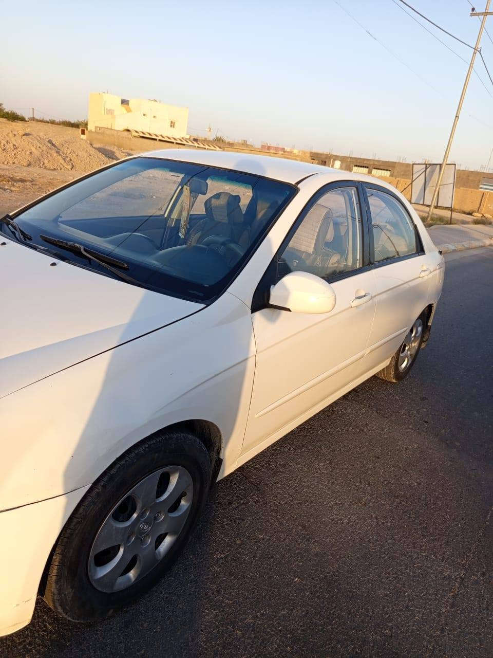 كيا سيراتو للبيع 2009 خليجي محرك لا تبخير ولا صرف كير بي تاخير شويه صدر نص عمر بيها قطعتين صبغ جاملغ خلفي وباب عكس السايق والباقي مكفول السياره باسمي سنويه لل 2029 السعر 75 وبيها مجال مكان السياره الا نبار رقم لهاتف ***********
