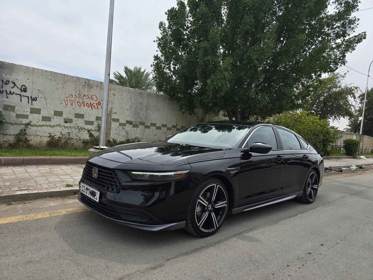 هوندا اكورد سبورت 23 لون اسود امريكي حادث جاملغ وبنيد صبغ بدون دواخل ايرباك برده وكشن فقط ماشيه سياره 30 الف ميل سياره موصفات سبورت فتحه ورادارات ويل كب باقي مواصفات معروفه 

مكان سياره بغداد العامرية
سعره  17500 ورقه

***********
