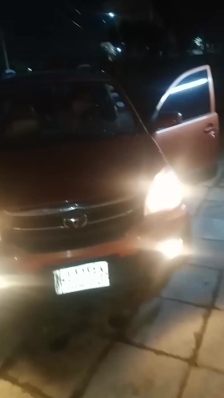 فاو سبعه راكب محوره ثري واي كير اوتوماتيك ياباني مكفولة كشر مبيه صبغ رقم بصره مشروع وطني مكان  سياره الناصريه موديل 13سياره حلوه مال بيت سعر 47رقم***********
