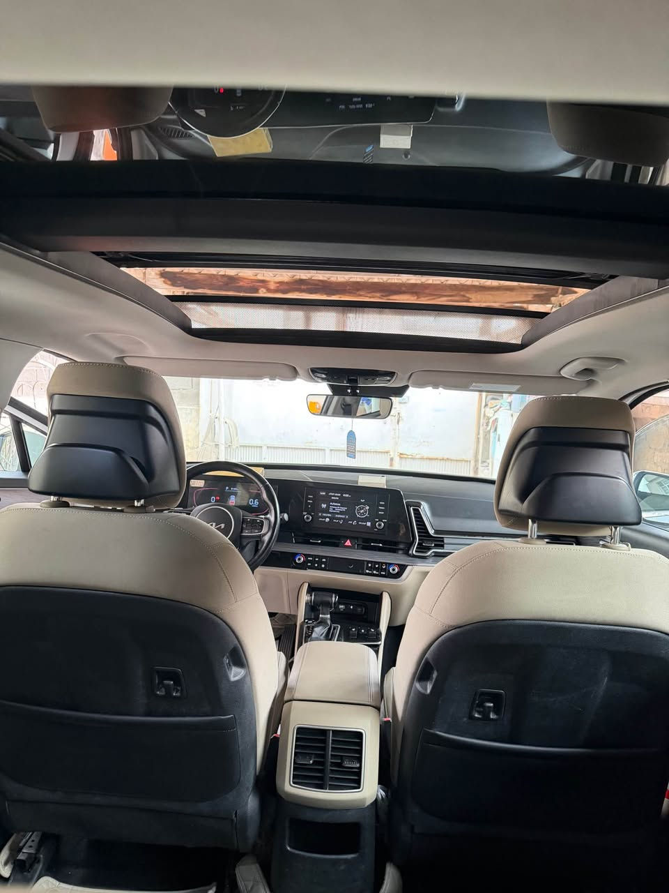 سلام عليكم سبورتج 2023خليجي بانوراما فول الفول. مكفوله كفاله عامه من الرصعه والبارد والصبغ والخدوش ماشيه 39 الف كيلو
رقم بغداد ب اسمي تحويل ثاني يوم تحويل جديد وهزه جديده السياره جاهزه من كلشي 
موصفاته  
بصمه + بصمه أبواب 
تشغيل عن بـــــعد 
تبريد قطعتين 
كشنات تدفئه 
هيتر استرين 
سايد بريك بصمه 
كشنات كهرباء 
اشايرر ب المري + شفط 
شاشه كابر بلي 
كأمره خلفيه 
حساسات أمام خلفي جانبي 
اوتو هولد 
السعر228 وبيها مجال 
موقع السيارة بغداد 
هـ/*********** بغداد, العراق
