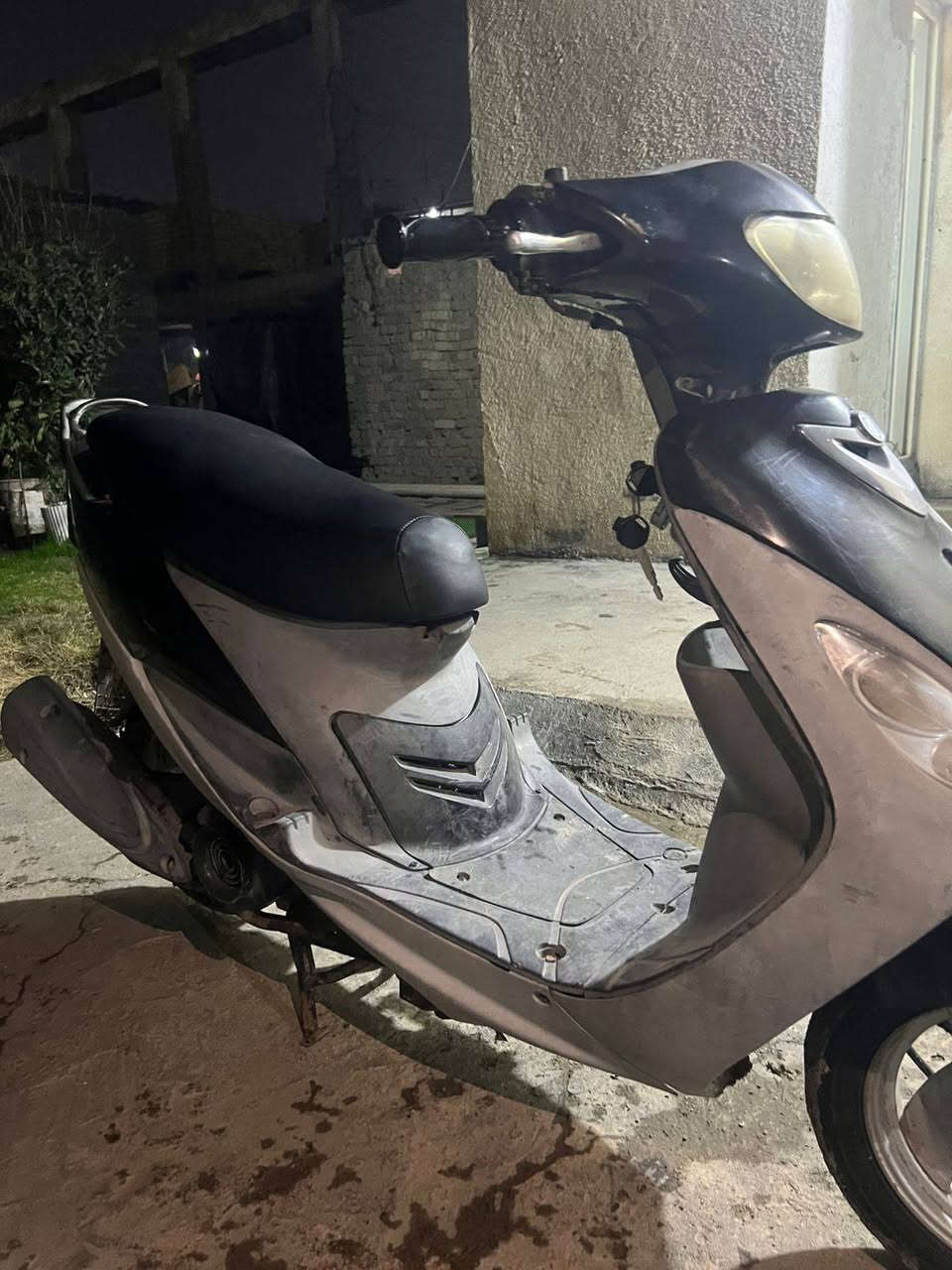 سلام عليكم دراجه ماكس منغولي جديده شوفت عينك كفر بلادي الدراجه مكينته ناعمه خير من الله السعر 500وبيهة مجال شي بسيط مكاني بغداد فلكه حي النصر *********** خاص مامتواجد بس واتساب وخط
