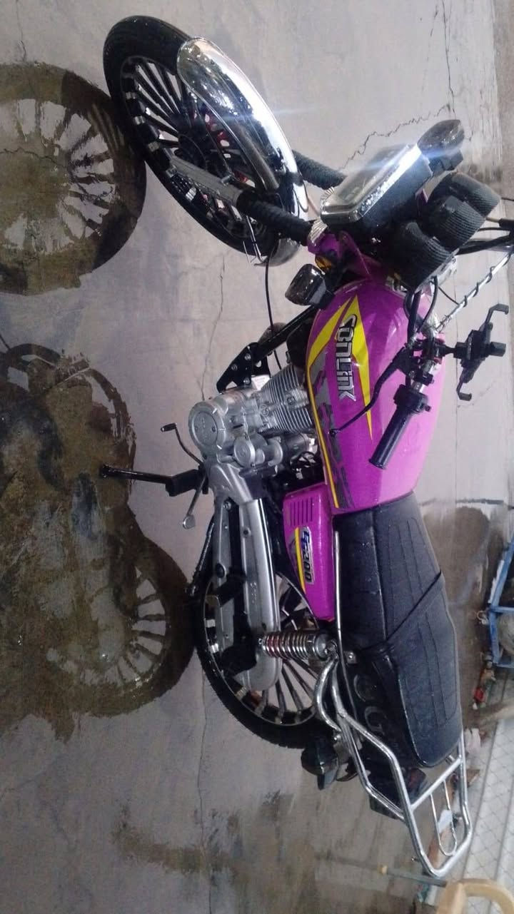 سلام عليكم ايراني البيع 2025كفاله عامه دراجه احله من الصور مكاني التاجي دشبول شغال  ب860وبيه مجال لاستفسار ***********
