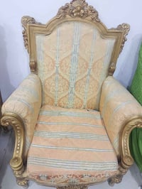 تخم للبيع ب٢٠٠ بي مجال كلاسك مصري قنفتين كبار وكرسيين الاسفنج قوي ظهر ...