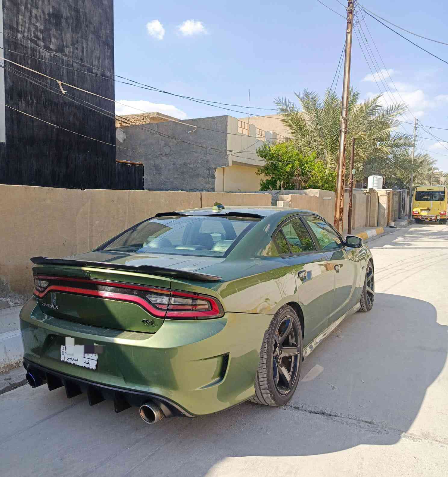 سلام عليكم ورحمه الله وبركاته
جارجر موديل 2018 ارتي ماكس 5700
سياره جاهزه من كل النواحي 
تخم تاير ويل جديد عليهة ادامه كامله 
رقم بغداد مميز 
سعر 170 مجال قليل 
مكان ديالى بعقوبه 
***********
