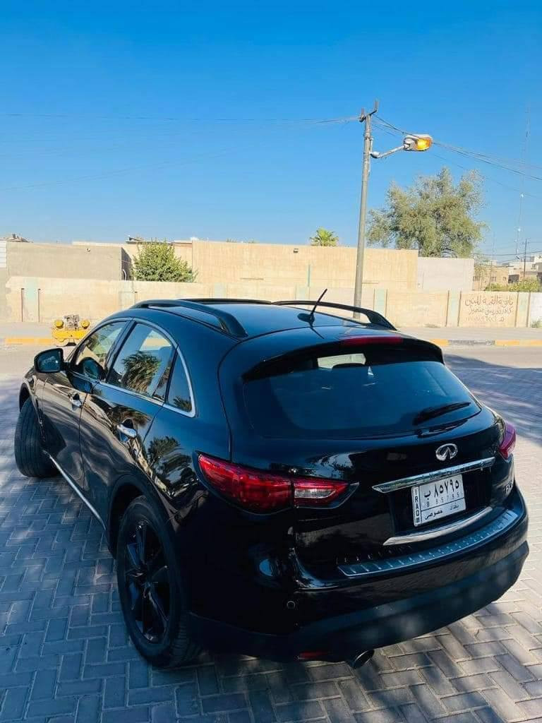 السلام عليكم FX35 
موديل 2012 وارد امريكي سياره جاهزه من كل شيء عليها صيانة كامله
 (اطارات تخم كوري جديد
 تبريد مكفول
 فلاتر اصليه
 گير ومحرك مكفول
 قاعدة فيتبم وكاله
 نوزلات امبدله وكاله
 دهن موتل فرنسي
 ماء راديتر زيتي وكاله
 واتربم وكاله 
 الغرفة الداخلية جداً نضيفه يعني بأختصار عليها صيانة كاملة  السياره بأسمي العنوان بغداد الدوره 
بيع او مراوس Qx80 من موديل 19 فما فوق  (أربع قطع صبغ)
 السعر 125$
***********
