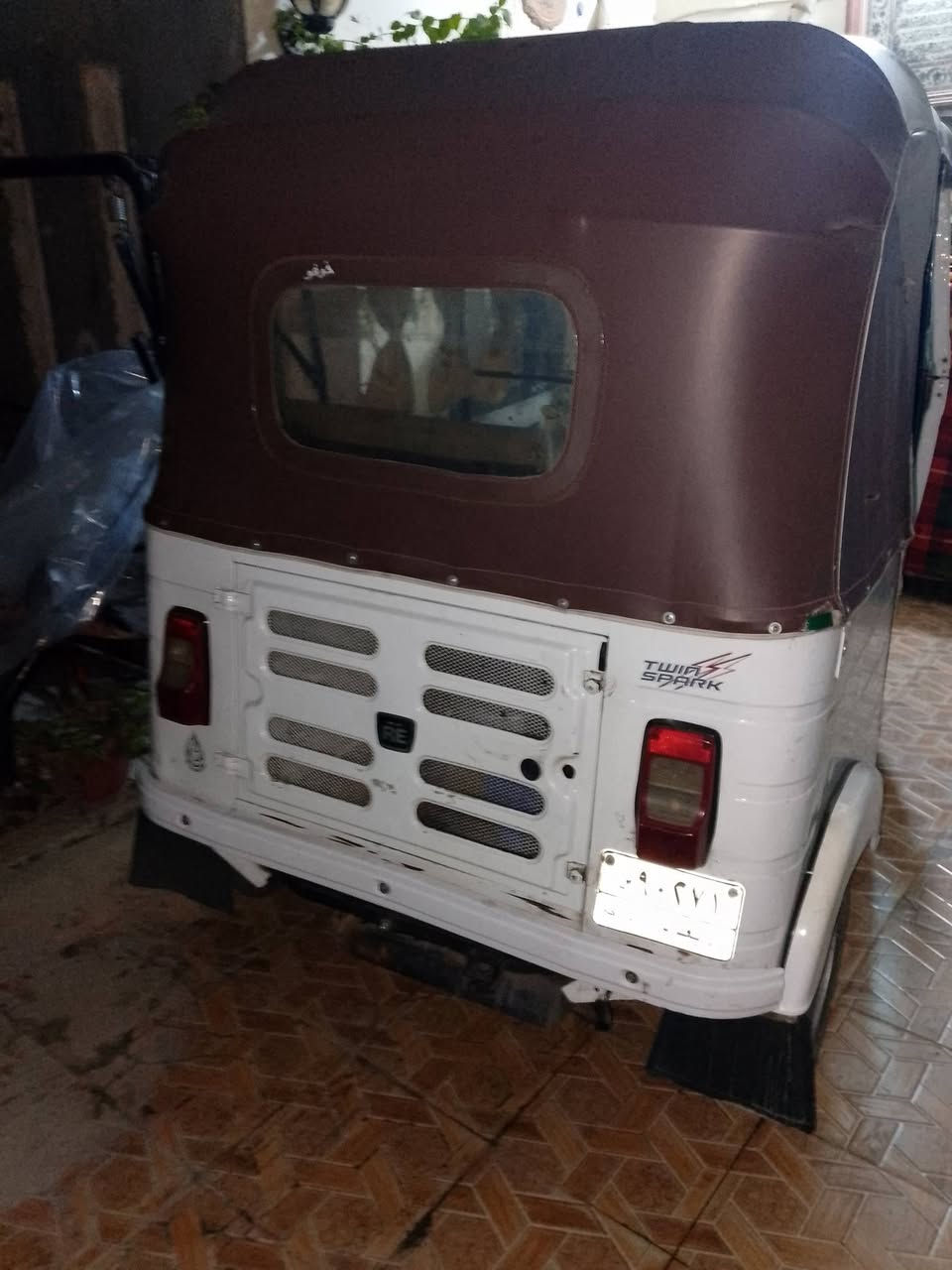 السلام عليكم عندي تك تك ٢٠٢٠ رقم وسنويه. باسمي شوكت متحب احول   ضربه بل لغد من الجهتين  وبيهه عواج من الستيرن   مجفته جديد  مكاني بغداد حي العامل ***********
