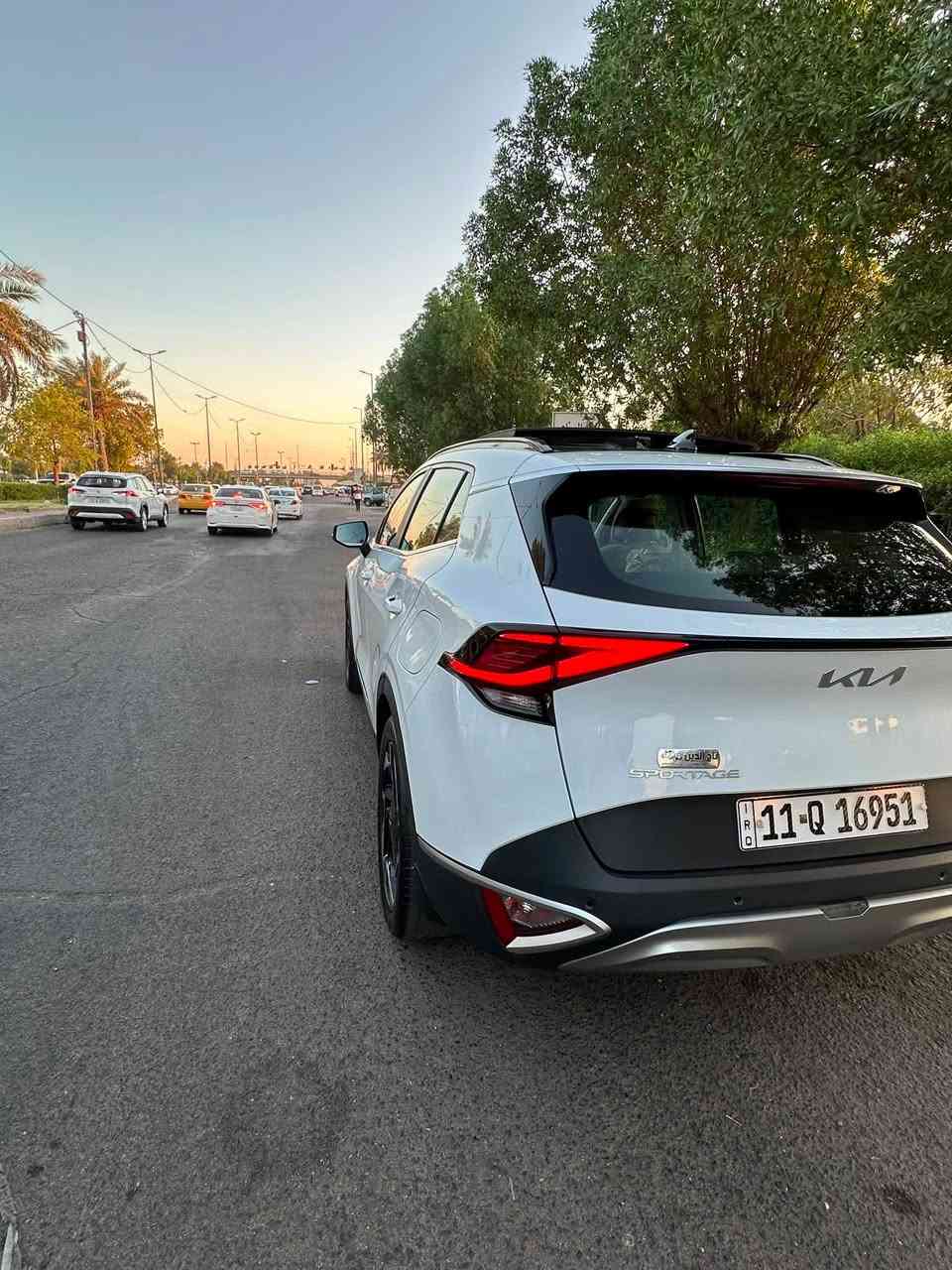 سلام عليكم للبيع سبورتج 2025 خليجي رقم بغداد فول مواصفات 1/1 ماشية 17 الف حقيقي سيارة مكفولة للاتصال ***********

