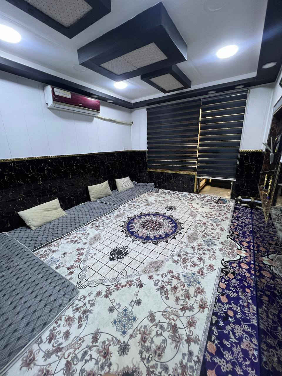 بيت مساحه 100 متر 
الابعاد :  5\20
الموقع : حي النصر / مقابل محطة وقود السلطاني 
رقم الدار : 14052 خلف التجاري
جنس العقار : طابو صرف
البناء : تم الترميم قريبا
السعر : 135 مليون
الرقم : ***********
