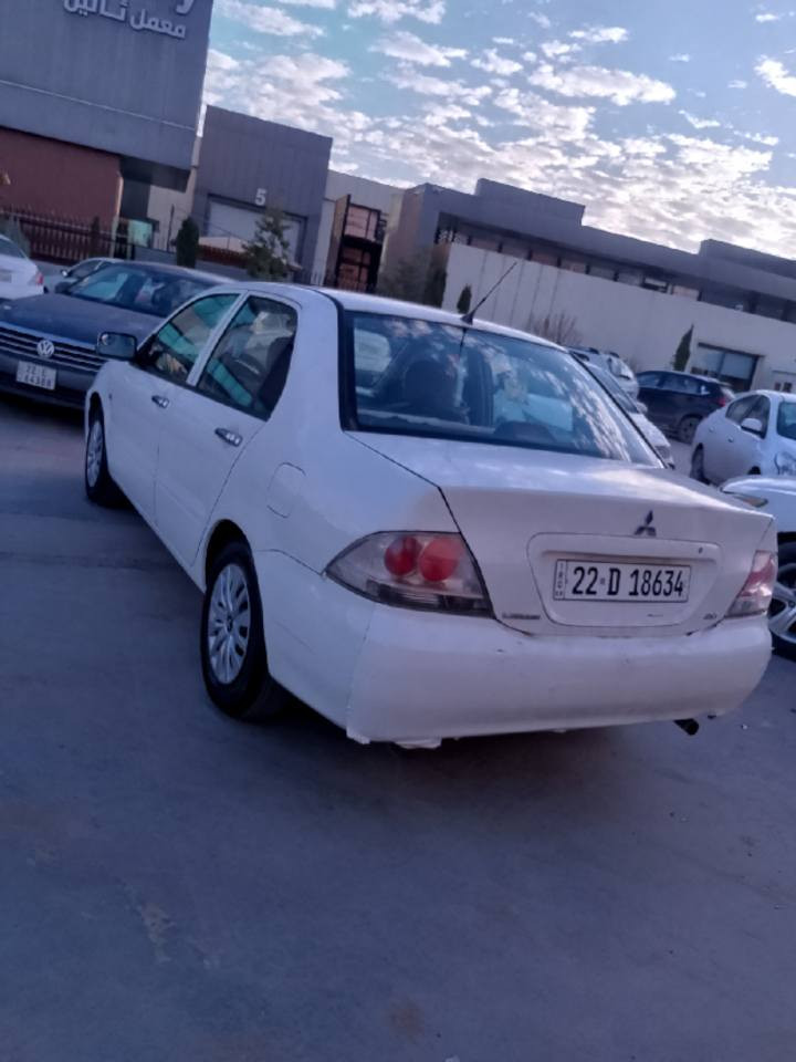 لانسر مۆدیل ٢٠٠٧ .تەبرید .رەقەم هەولیر. جام کاربای.شاشە ئایباد.گیر مەکینە بەشەرت.جوار تایەی تازەیە..
مەکینە بجوکی گیر عادیە.کیشیکی زۆر و بەنزینیکی کەم...بەناوی خۆمە هەمو شتی تا ٢٠٢٩ نویە .٣ بست سبوخە.لەگەل جەمبیکی بشتی هەیە اوانیتر بەشەرت..***********
٦٦ مجالی کەم....گۆرینەوەش دەکەم بەدلم بیت أربيل, العراق
