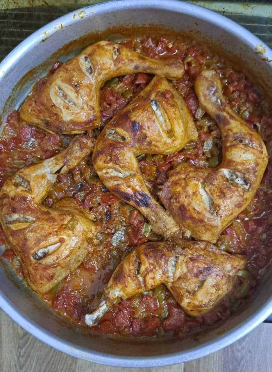 🍽️ أكلات وواجبات بيت على ذوقك 🍽️
تحب الأكل المصرى البيتي الأصيل وبالطريقة اللي تعجبك؟
نوفر لك أكلات وواجبات بيت حسب الطلبك 👩‍🍳✨
✅ طبخ نظيف وبنَفَس بيت
📍 العنوان: طويريج 
🚚 تتوفر خدمة توصيل 
📞 للطلب والاستفسار: *********** ❤️
