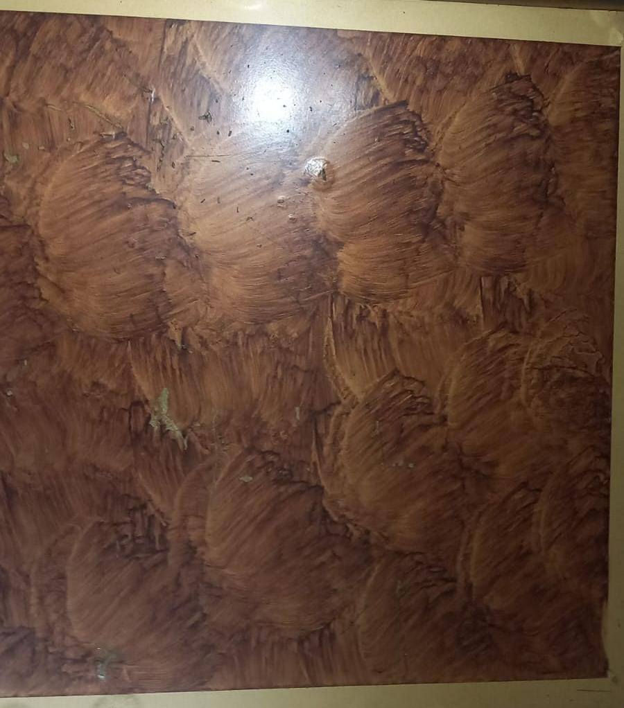 كنتور درجة اولى نضيف شغل يد  عراقي مع طبلات عدد ٥ نفس اللون ب٤٠٠ قفل وهذا رقمي 
*********** كربلاء, العراق
