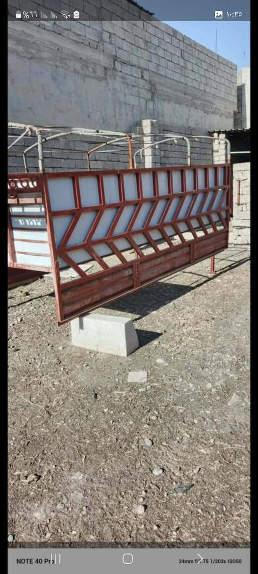 السلام عليكم اخوان هذا تشادر عندي للبيع هو والمحجل اللي يحب يشتري يتواصل وياي على هذا الرقم ***********
