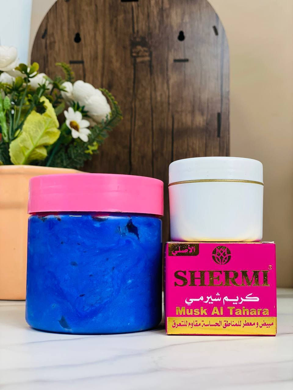 🎀عرض خاص🎀 
مكس للجسم والمناطق الحساسة مثل الابط والرقبة والكوع والركبة 
او اي مكان بجسمج تقشير وترطيب وتبييض وتنعيم ورائحة فواحة يتكون من مقشر النيلة الزرقاء مع كريم شيرمي مسك الطهارة💯

1.مقشر نيله زرقاء 💙
مقشر ومبيض الجسم بالنيلة الزرقاء المغربي للوجه والجسم
💙 يزيل الخلايا الميته والبثور السوداء
💙 يزيل الدهون الزائدة عن الوجه
💙 يقوم بتفتيح وتنعيم البشرة
💙 يقلل من ظهور التجاعيد والخطوط
💙 يعطي البشرة مظهر مشرقا
ويزيل التصبغات من الوجه وجميع الجسم
ويزيل سواد الكوعين والركب

2.كريم مسك الطهارة من شيرمي🌸
معطر للجسم ومبيض للمناطق الحساسة ومقاوم لرائحة التعرق
🌸 يقضي على البكتيريا والفطور المسببة لرائحة التعرق
🌸 يناسب المناطق الحساسة وتحت الابطين
🌸 لا يسبب تهيج للجلد 
يستخدم بعد الاستحمام وبشكل يومي
طريقة الاستخدام : 
قبل متسبحين دلكي جسمج او المكان الي تريدين تقشري بالمقشر كملي سبح وخلي الكريم على جسمج وشوفي النعومة والرطربة والعطر الي يجنن ويدوم اكثر من ٢٤ ساعة 🥰♥️
سعر العرض 15,000
🚘يوجد خدمة توصيل مجاني لجميع محافضات العراق 🚘


**إذا كنت صاحب هذا الإعلان وتريد حذفه لأي سبب، رجاءا أرسل رسالة إلى الدعم الفني**