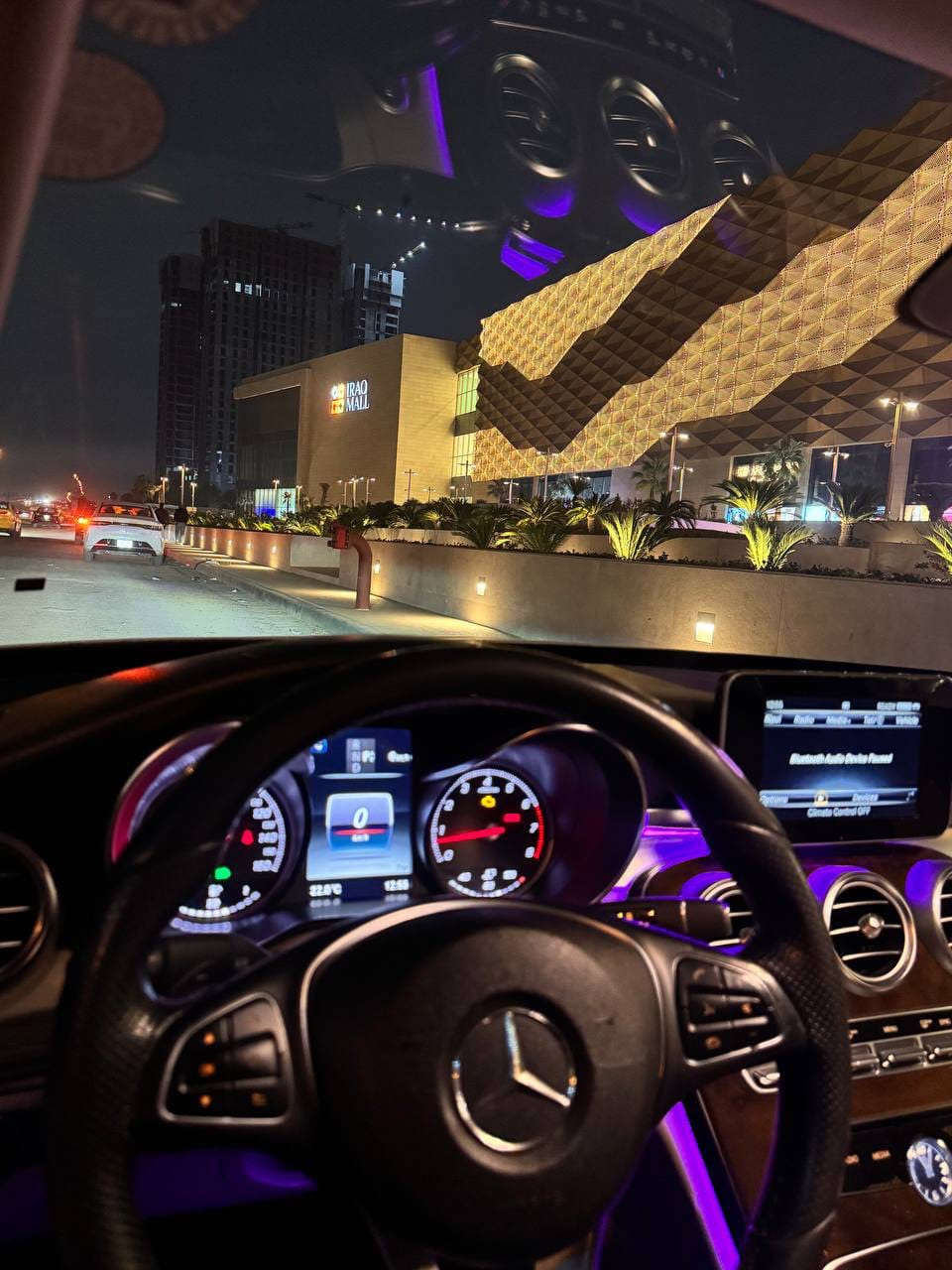 Mercedes-Benz C300 – American Specs 🇩🇪
الموديل : [ 2017 ]
المحرك : [ I4 / 2.0 - Turbo ] ⚡️
الگير : [ أوتوماتيك ] 
الممشى : [ 70 الف ميل ]
اللون : [ أبيض - صدفي ] ⚪️
الحالة : [ السيـارة وارد أمريكا ضررهـا البنيد فقط ! ]

[ السعـر .. $21,500 قابـل للتفـاوض ✅ ] 

[ الـــــمـــواصــفـــــات ]

- السيـااارة فووول أعلـى مواصفـات للأخير 1 / 1 

الموقع : [ بغـداد / حي العـدل ] 📍

للتواصل واتس اب او اتصال : [ *********** ]

#mercdes #benz #c300 #amg #yasser_erbil
