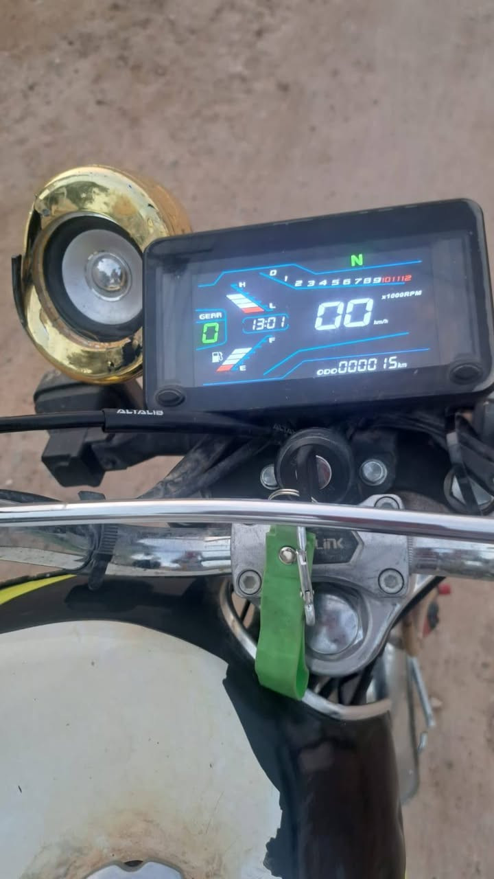 للبيع
مكان تكريت
دراجة
2024 سونلنك5 كير
نضيف كلشي شغال محرك شرط 
سعر550الف
***********
