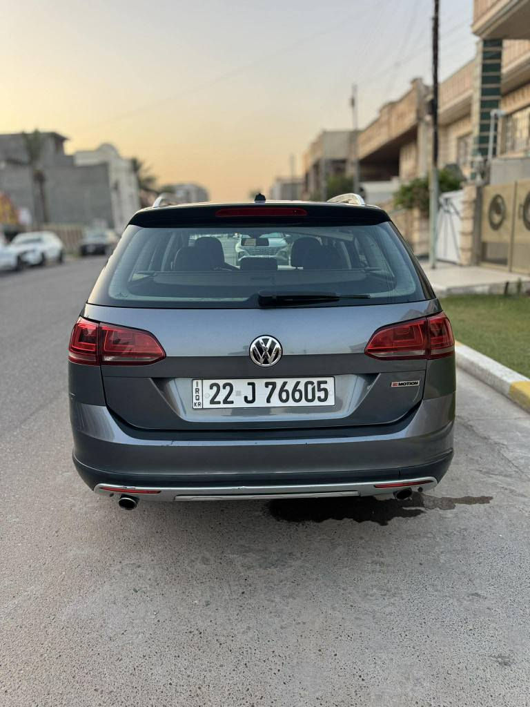 كولف موديل 2017 لون فيلي  GTi  فول مواصفات اعلى فئة
ماشيه 125 الف كيلو
حادثها جاملغ يمين وشويه من البنيد والجاملغ الخلفي اليمين مصبوغ
محرك 1800 تيربو
بانوراما
بصمه 
ختم AllTrack بالدوسات من تفتح الباب
نظام صوتي راقي مع سوبووفر دمام عند السبير
مقاعد جلد وتدفئه بالكشنات
رادارات
شاشه كار بلي
ويل 17
السيارة للبيع ب115  او مراوس حسب القناعة
مكاني بغداد / حي القادسية قرب ساحة قحطان
*********** بغداد, العراق
