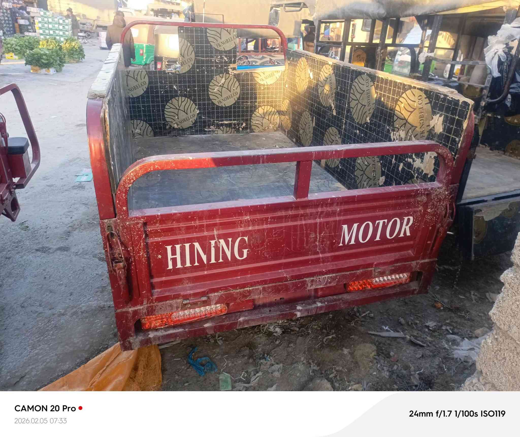 ستوتة صقر موديل 23مكينة25اصولية كمرك متفوع أوراق ستة وية المكاتبة سعر مليونين و 300وبيهة مجال مكاني بغداد الحسينية الراجدية


**إذا كنت صاحب هذا الإعلان وتريد حذفه لأي سبب، رجاءا أرسل رسالة إلى الدعم الفني**