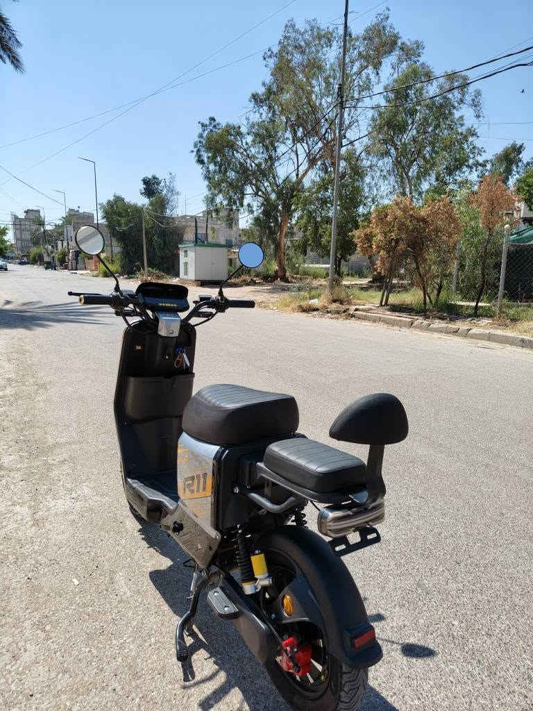 سلام عليكم دراجة شحن R11 WINIIE
جديده قبل سبوع ماخذه 5باتري ونضام رجوع Rونشرات كله تشتغل و4 نمر دراجه جديده تخبل سعره675 بيه مجال قليل مكاني بعقوبة الجديدة *********** بعقوبة, ديالى
