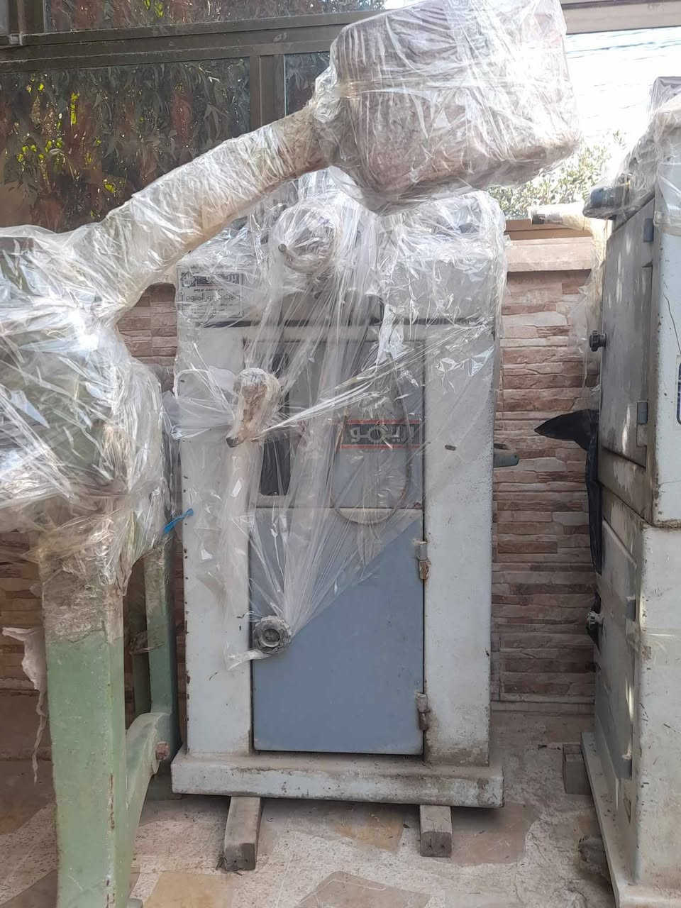 معمل المنيوم للبيع جميع القطع وليس البعض.... الموصل الجانب الأيسر..للأستفسار
***********
مكينة تشريح كيلون عامودية  
مكينة تشريح تي T  عامودية ماطور ايطالي
مكينة قص وفصال عامودية ماطور إيطالي 
مكينة كتر تركي مع التيغة وقاعدة 
مقص بليت طبر اخو الجديد نوع اصلي 
معواجة مترين وعشرة شغل في أربيل 
ميز (دزكة) للفصال حديد فصال بطول وعرض بلوك الخشب ..
ميز قاعدة حديد عدد ٢
حمالات حديد عدد ٢
