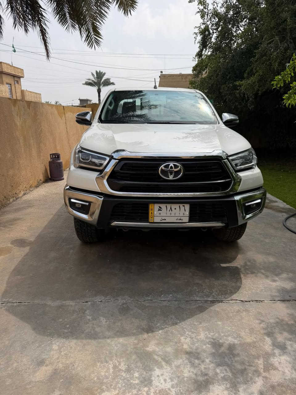 السلام عليكم للبيع هايلوكس موديل 2022سعودي مكفوله ماعده تكحيل بصيط موجود بالصوره السعر 315$ لاستفسار ***********
