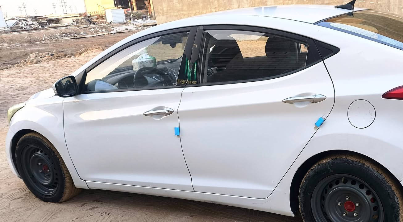 النترا 2014 السعر 53 ورقة
جاهزة من كلشي مابيهة اي نقص
گير محرك تبريد حدادة تخم تاير
كلة جديد ورقم وسنوية انگليزي
ادوات گصة العنوان البصرة 
للاستفسار ***********
