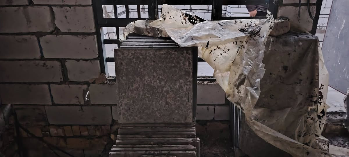 الشتاكرات سطح للبيع ٢٠ متر ابو ٥٠ مربع مامستعمل مال ابواصخير اشراي يتصل سعرهن مناسب وهاذه رقمي ***********
