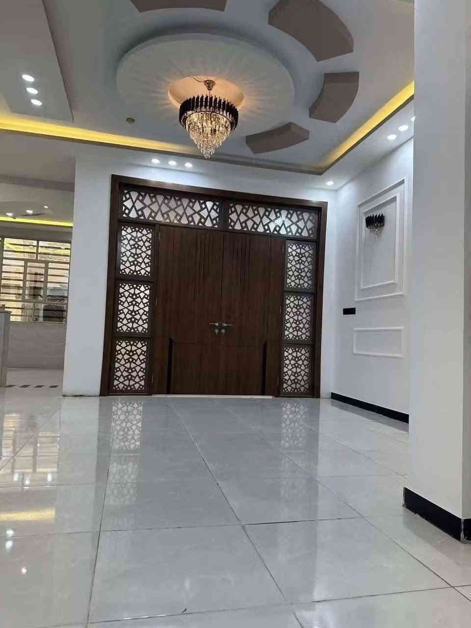 دار للبيع 🏡

شغل نضام تركي كلش مرتب👌🏻

150 متر  #سند_25

بسعر 60مليون #قابل_للتفاوض

غرفتين/صاله/مطبخ/صحيات 2/استقبال

كراج كبير/مكشوفه 

ماء/كهرباء/سوق/مدارس/تبليط #عرض_15

الموقع 🏡 نجف/شارع الصب عمود 327

للتواصل ***********
