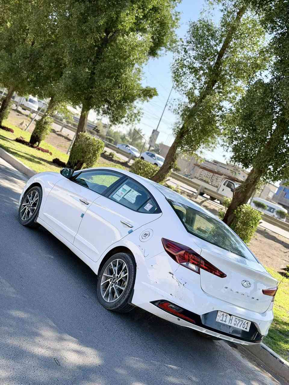 السلام عليكم الانتره  موديل 2020 ماشيه 100 الف بيهة شويه بل داير جاملغ الخلفي صبغ فقط فول مواصفات سعر 155 وبيهة مجال عنواني بغداد الوسفيه ***********
