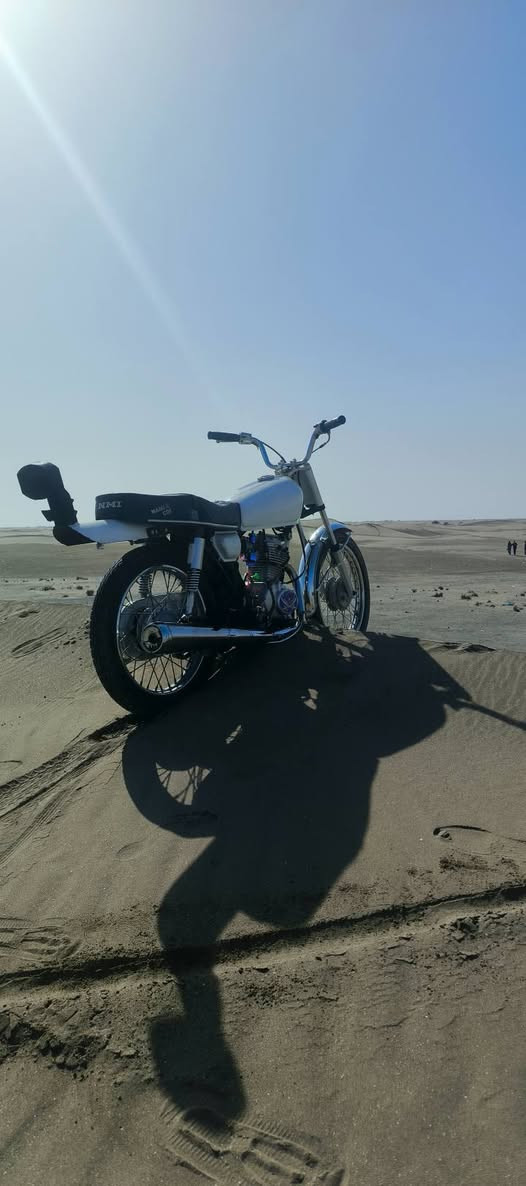 سلام عليكم
دراجه4گير
رياضي
شاصي 20كلك نضيف يلمع ممجيوس
مكينه ممفتوحه
كرهبأيات شقاله اربع عدسات اماميه ونشره جوه السبايدر 
التانكي لون شركه لوشمات تگعد ويا گعده 
وهاذه رقمي للستفسار
‏‪***********‬‏
