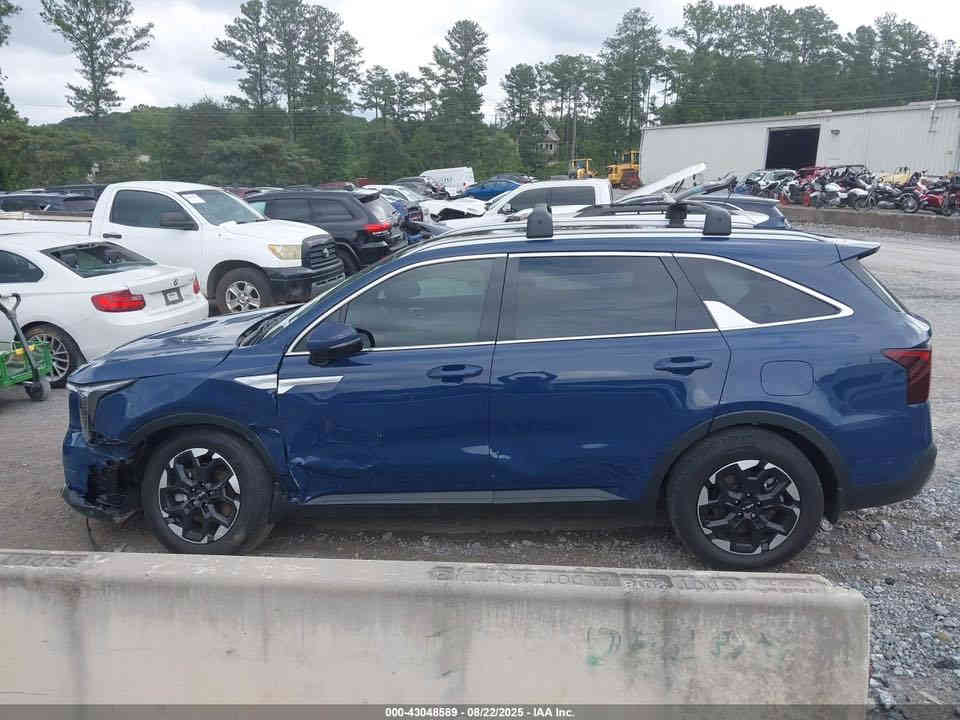 ‏KIA SORENTO كيا سورنتو 2024 حادث كلش خفيف موضح ب الصور 
ماشيه 17 الف السياره فئه S بنوراما كشنات جلد تدفئه كشنات حساسات امامي خلفي وبعد هواي مواصفات 
السياره طالعه من المزاد قبل شهر ومشحونه للعراق السعر 210 قفل بدون كمرك واصله اربيل كمرك ورقم يكلفن 35 ورقه

***********
