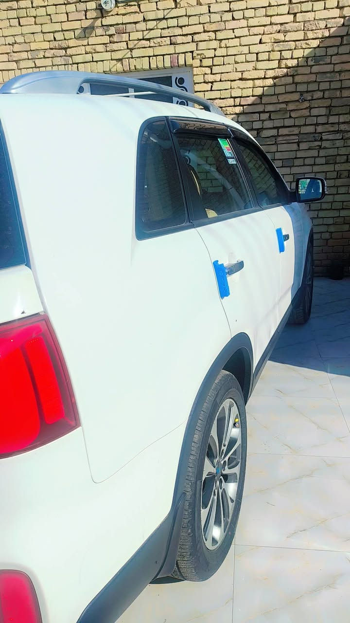 السلام عليكم سياره سورنتو لبيع موديل 2014 فول مواصفات 
سعر 188 بيها مجال قليل ***********
