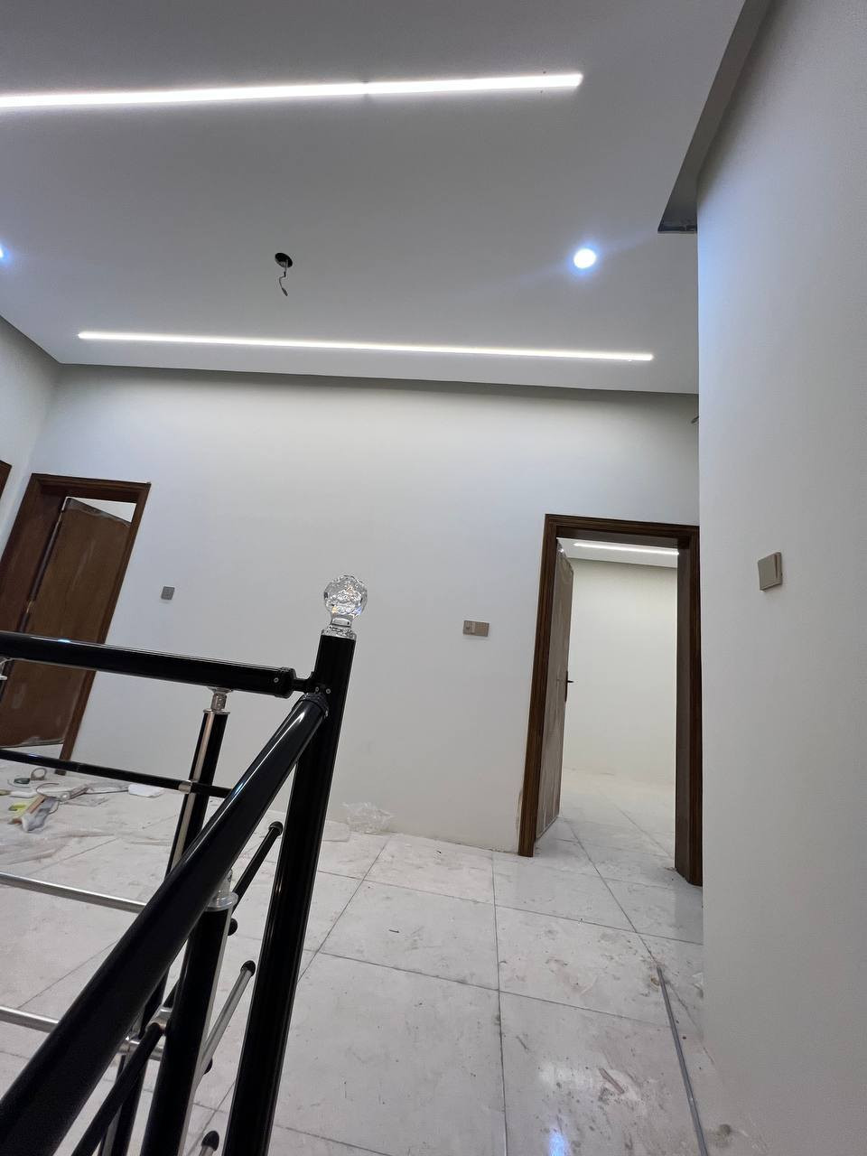 🏛️ بيت للايجار  🏛️

في الحكيمية بناء حديث ديلوكس

يحتوي ست غرف منام صاله مطبخ

صحيات استقبال كراج حديقه

سعر الايجار مليونين ونص

ــــــــــــــــــــــــــــــــــــــــــ

للمعلومات اكثر الاتصال

على الرقم الموضح 

***********

رابط القناة 

https://t.me/vvvohhh
