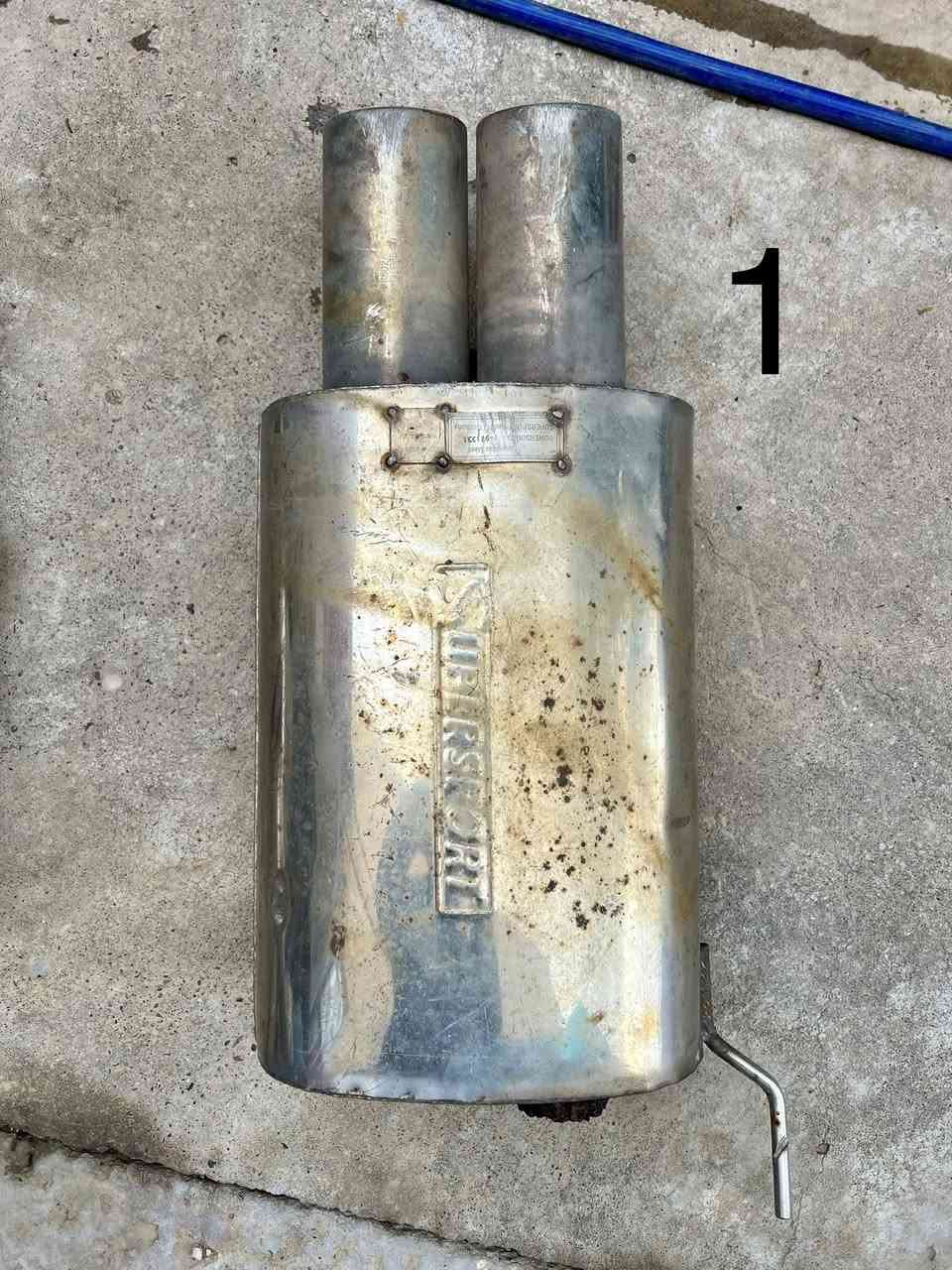 السلام عليكم
صالنصات رياضي عدد 2 للبيع
الرقم 1 المانيه اصليه مال بي ام صقر و ترهم لكل السيارات موجود الها فيديو بالمنشور الصالنصه مفتوحه و مفرغه من الداخل و صوتها كلش حلو سعرها 40 الف
الرقم 2 ستيل اصلي صوتها حيل قوي و هي معروفه اكثركم يعرف صوتها اعتذر منكم ماعندي فيديو الها الرقم 2 اتحداك تفتر العراق و تلكيها عند اي ابو صالنصات سعرها 75 بيها مجال عنواني الموصل توصيل ماعندي اعتذر منكم ماعندي توصيل للاستفسار اتصل على ***********
