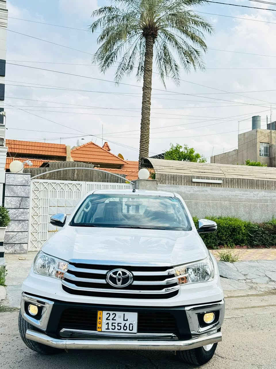 السلام عليكم للبيع بيكم هايلكس 2019
رقم اربيل بسمي هزه فحص جديد 
خليجي كويتي مكفول كفاله عامه 

معروضه 258 وبيها مجال 

رقم الهاتف ***********

مواصفات فول 1/1 
شاشه جبيره + كاربلاي 
كشنات حار بارد 
حساسات أمامي 
حساسات خلفي 
كامره خلفيه 
تحكمات ستيرن 
مثبت سرعه 
اشاير مري 
مانع تزحلق 
فور ويل 4+4
مودات سياقه ايكو 
تخم تاير جديد 
تبريد ثلج 
ماشيه 40 km على فحص على ايدي سياره
