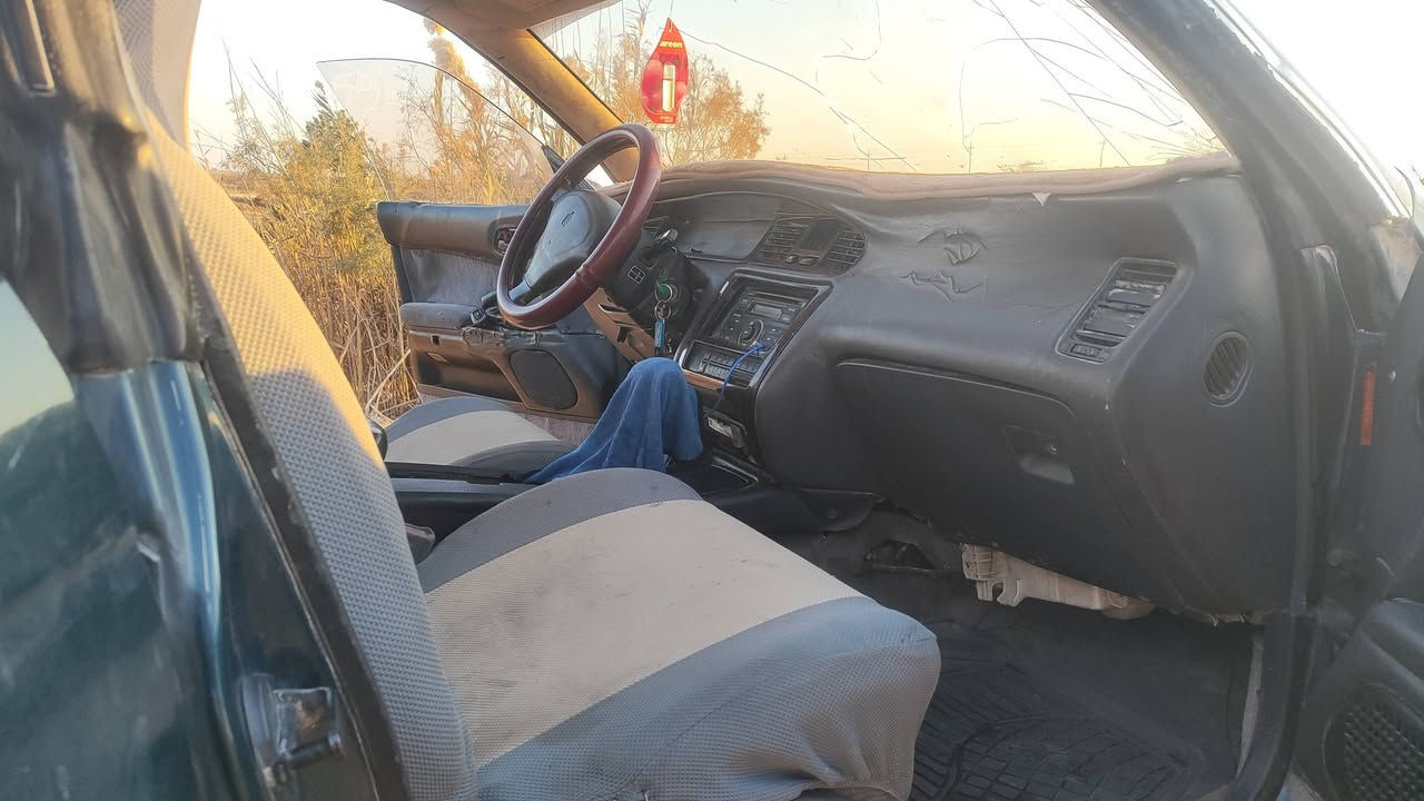 السلام عليكم شباب سياره بطه للبيع موديل2000 السنويه منتهيه صار لها سنه راعيها يريدل يحول سياره حلوه بطه متصل سعرها 40 وبيها مجال او مراوس عادي المكان البصره الدير النشوه *********** واتساب ***********
