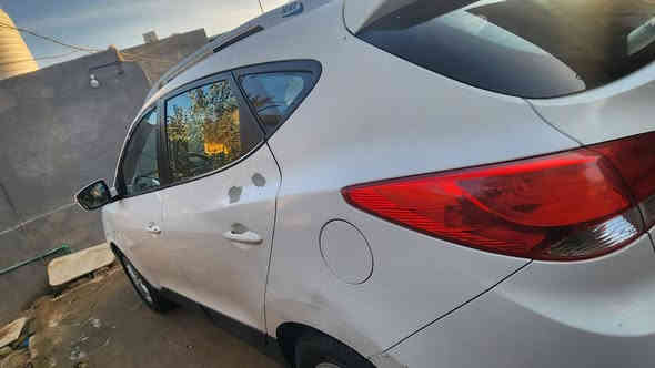 توسان وراد خليجي موديل 2013
بيه صبغات مكفوله من العيب الشرعي 
مكينه ٢٤٠٠
تبريد ثلج
جاهزه مال جناي 
السعر 98$
الاتصال ***********
