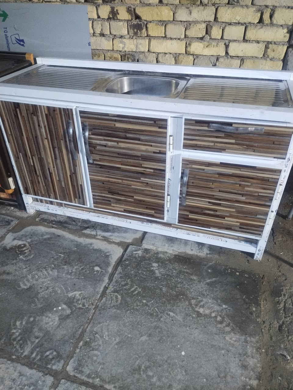 السلام عليكم كاونترات مستخدمات السعر ***********
