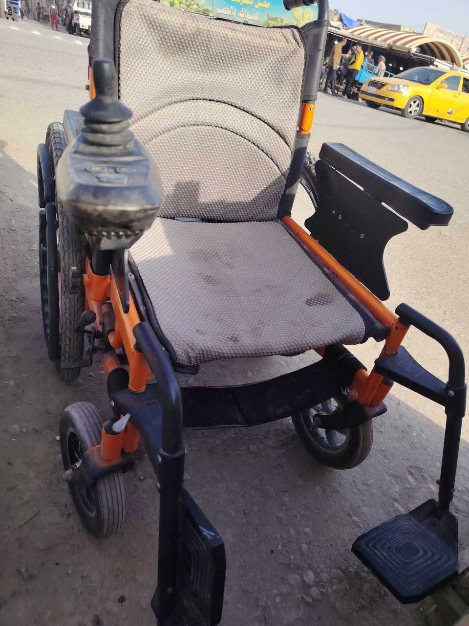 من رخصة الادمن
عربانه شحن للبيع للأستفسار الاتصال ع الرقم
***********
