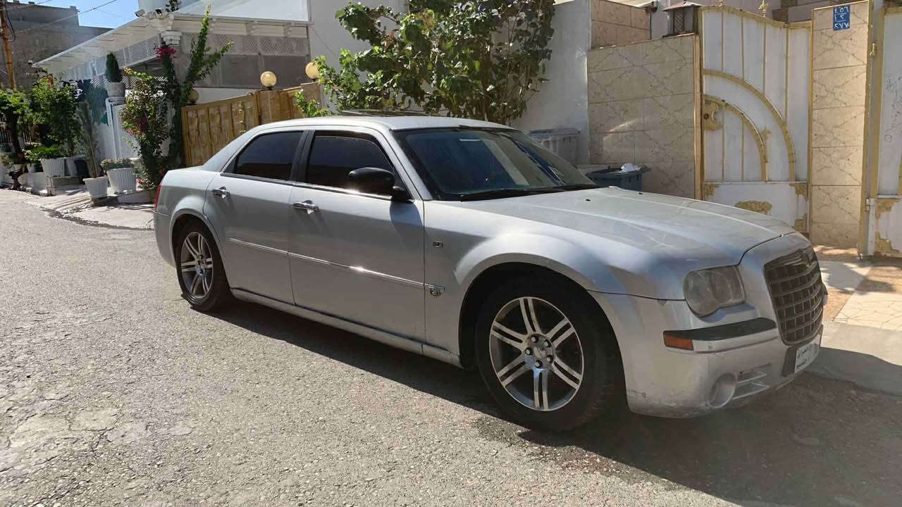 ئوباما ٢٠١٠ دوبه ى سه ياره به س موسه مكينه ٨بستن فول فول گورينه وه ش ده كه م شتيك به دلم بى 
ژ م ***********
سعر ٤٣ أربيل, العراق
