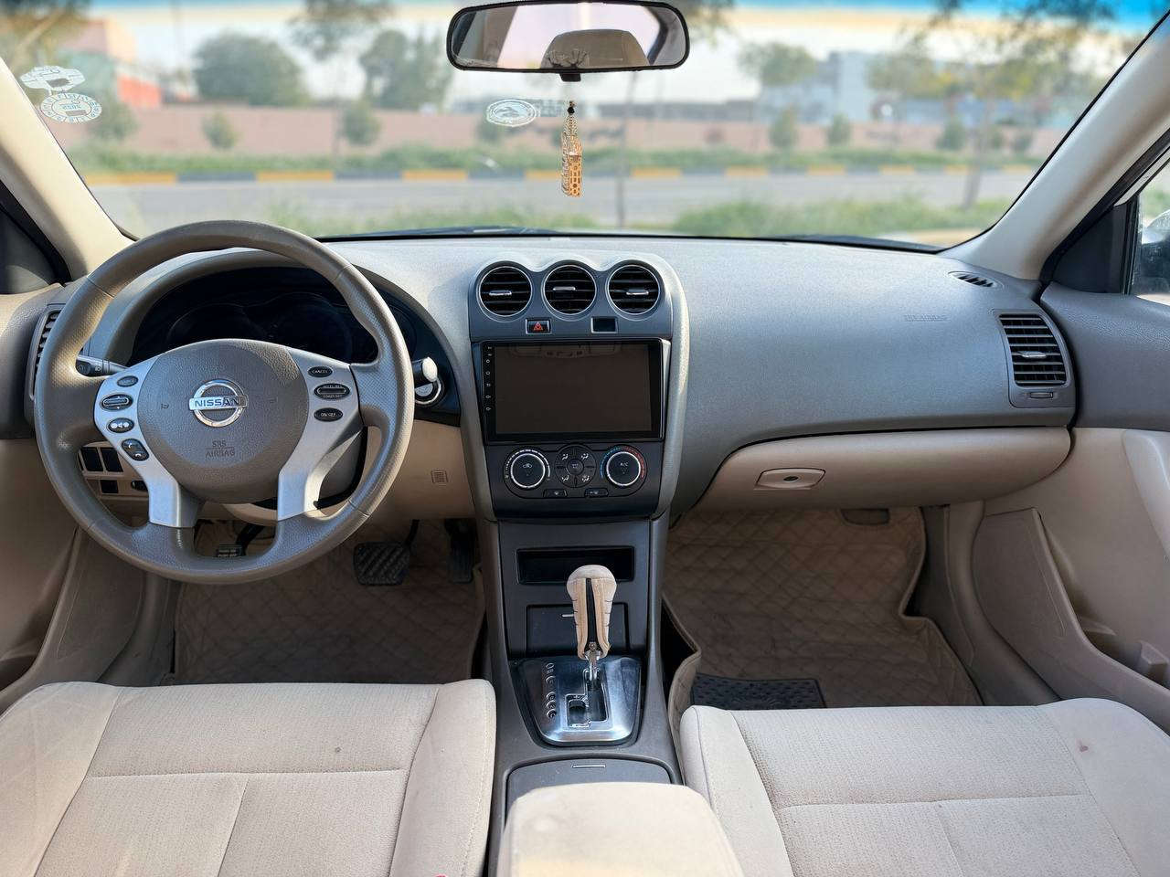 سلام عليكم 
نيسان التيما خليجي 2012  سنويه ورقم جديده محرك وكير مكفول سونر مرفق فقط جامرلغ صبغ مكاني قضاء كلار الشراي يتصل 
***********
***********
