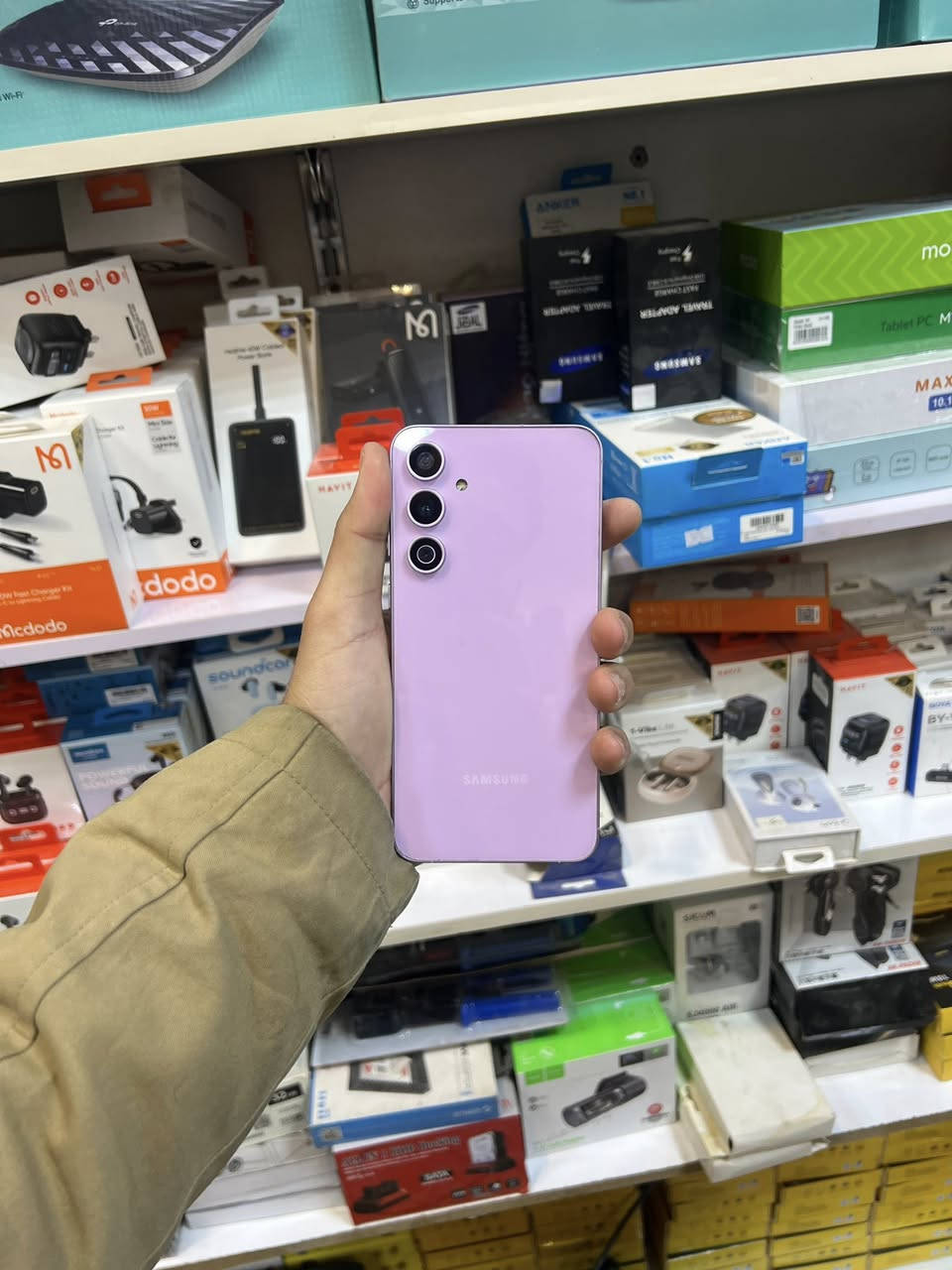 A55 
ذاكرة 256
11pro max
ذاكرة 256
16pro max
ذاكرة 512
الاتصال ع الرقم 
***********
