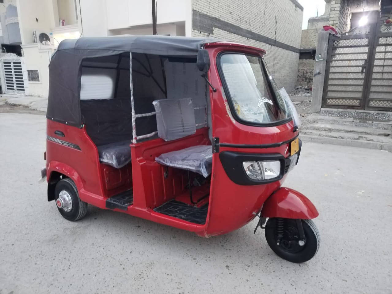 تكتك TVS موديل 2018 شهر 11 تكتك جديده جاهزه ما بيه اي نقص كبل للشارع المكان بغداد  العبيدي السعر 3000 الشراي يخابر ***********
