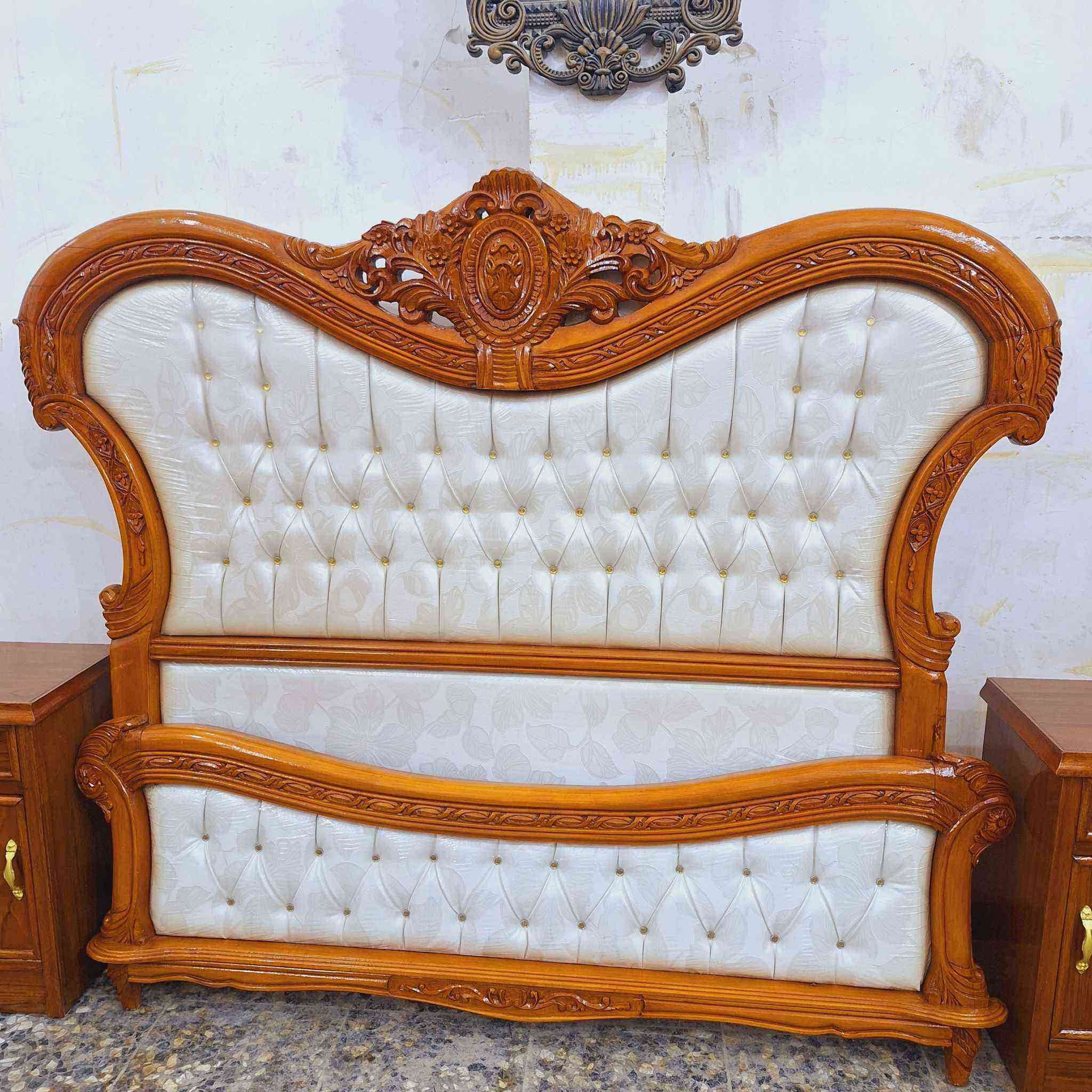 غرفه خمس ابواب ملحق داخل خارج صاج الخارج٥ملم والداخل ٤ملم التوج عضم زان مصري ثقيل غرفه تفصال درجه اولى السعر 1450 واصل داخل بغداد بغداد, العراق


**إذا كنت صاحب هذا الإعلان وتريد حذفه لأي سبب، رجاءا أرسل رسالة إلى الدعم الفني**