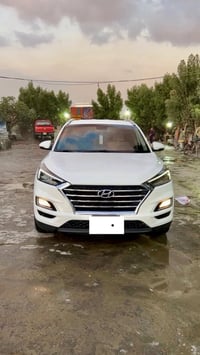 توسان&مراوس بجيب بلاك توب 21/22  السياره2020 خليجي مكفوله ماشيه90الف ك...